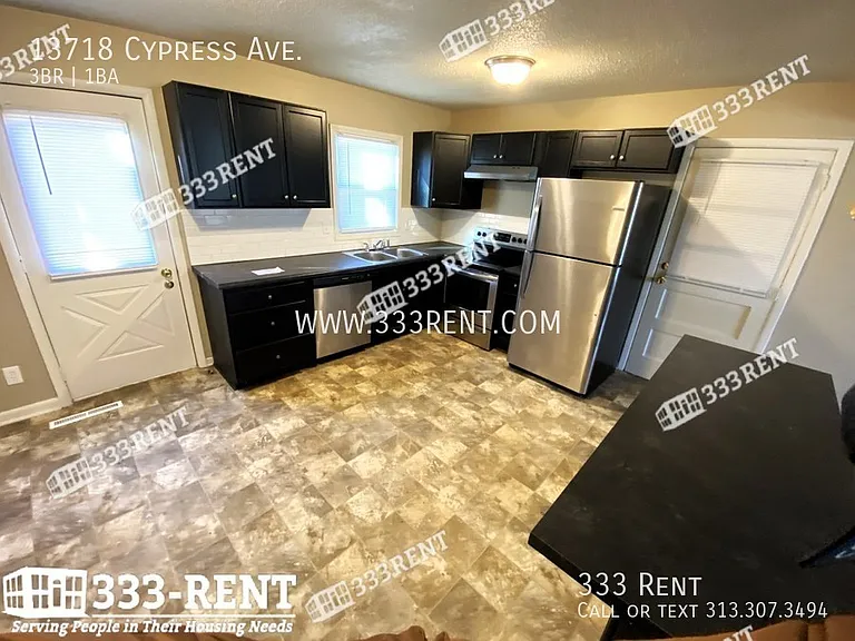 13718 Cypress Ave — Photo 6