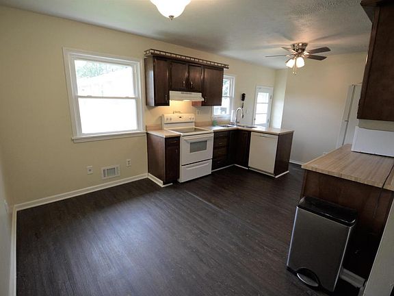4th image of 7600 Mango Dr