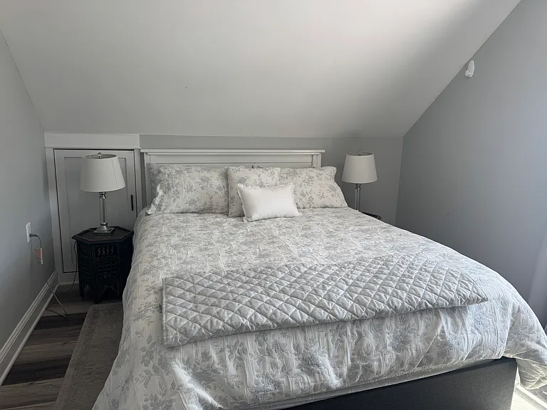 40 Waterman Ave #B — Photo 10