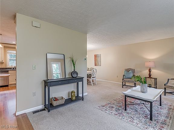 4th image of 1296 Greenwood Ave