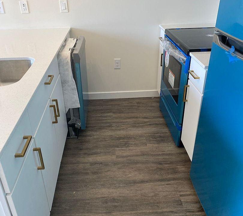 1st image of 4657 Wayne Ave #1D