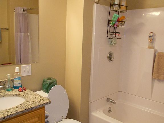 4th image of 77 Egmont St #1BM