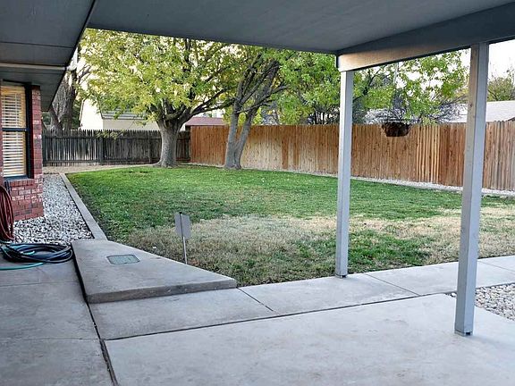 4th image of 3020 N Elm Ave