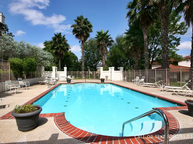 11904 Paseo Lucido #142 — Photo 32