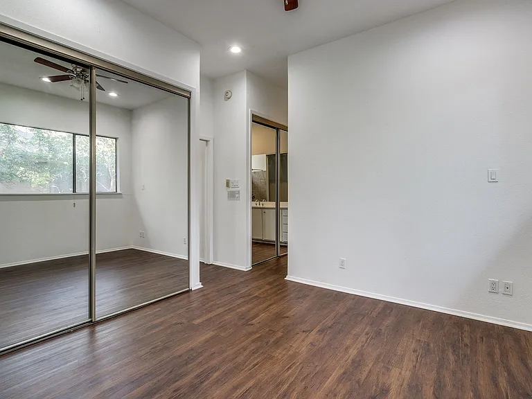 3610 Routh St — Photo 16
