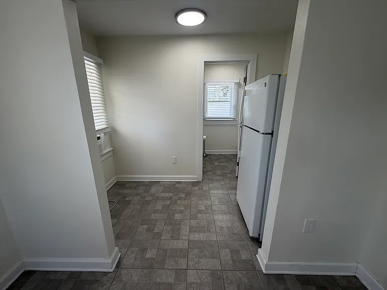 4504 N Suwanee Ave — Photo 6