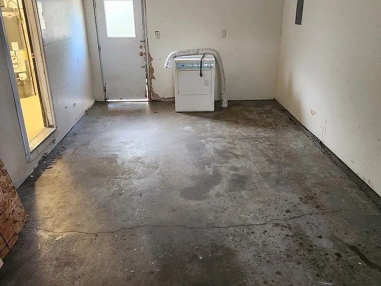 1007 Village Dr — Photo 18