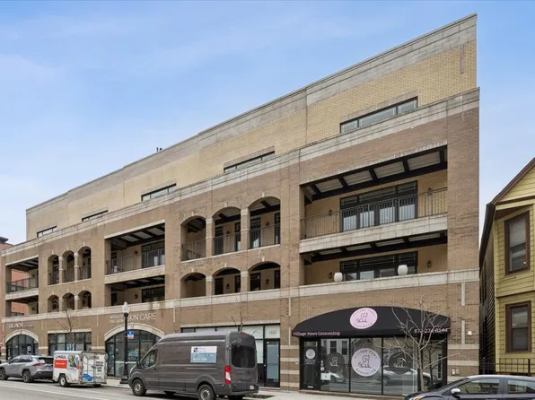 1423 W Belmont Ave APT 4, Chicago, IL 60657