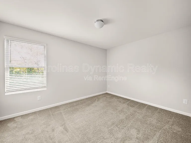 1025 Newfound Hollow Dr — Photo 20