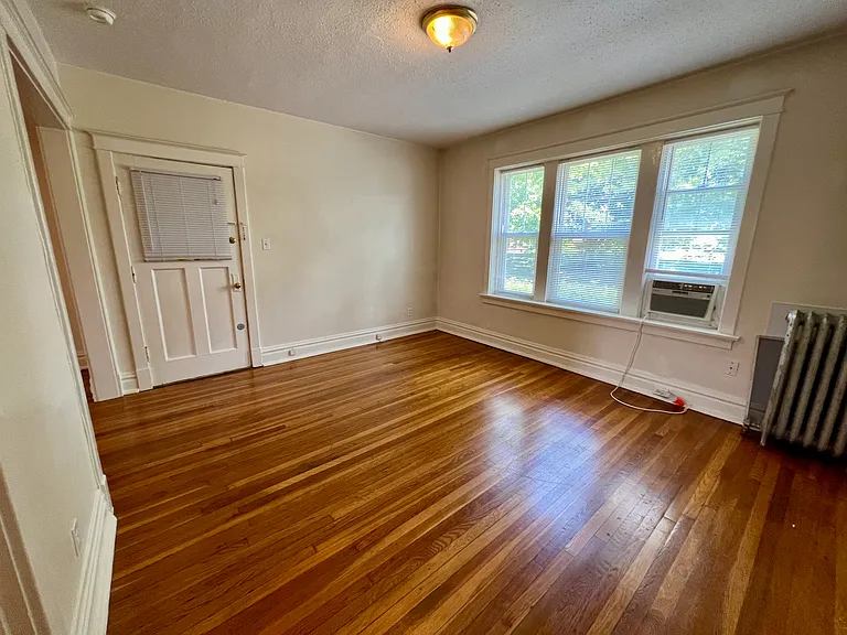 2429 Sutton Blvd #1S — Photo 17