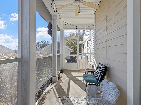 4th image of 2493 Lantana Ln