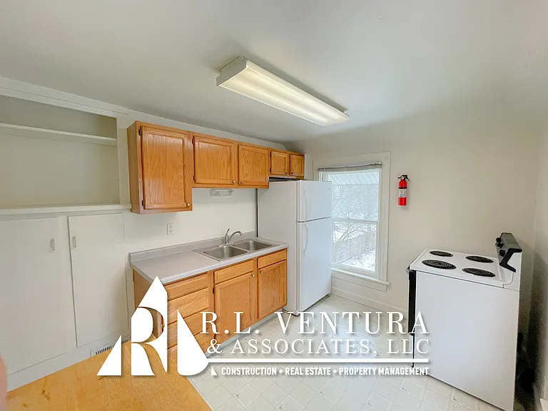 413 Blaine Ave — Photo 12