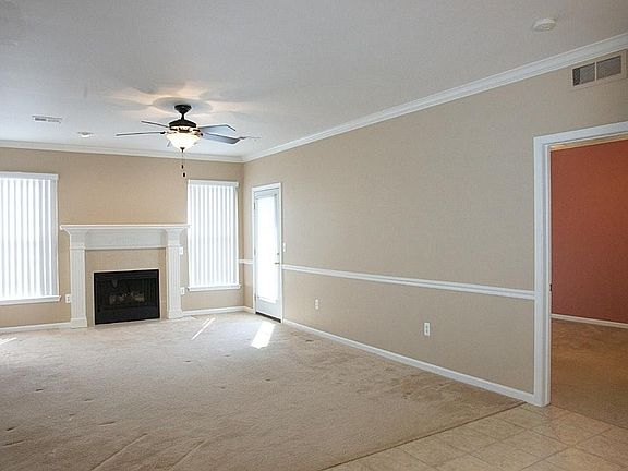 3rd image of 44368 Princeton Dr
