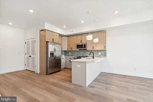 2025 Frankford Ave Photo 1 2025 Frankford Ave Photo 1