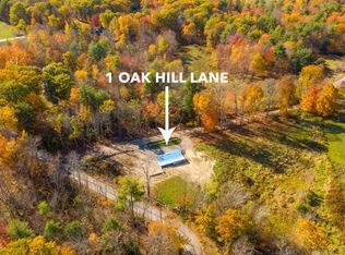 1 Oak Hill Ln, Epping, NH 03042
