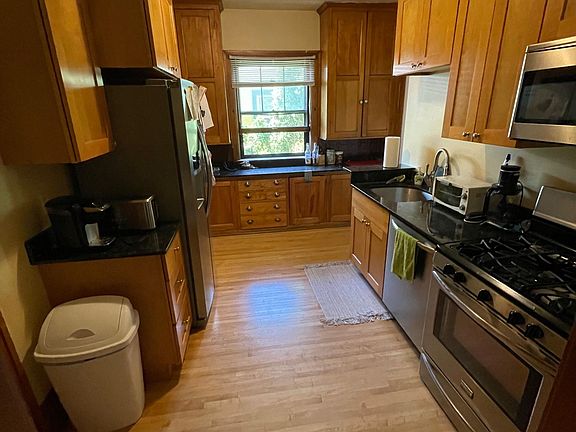 2nd image of 3233 Dupont Ave S