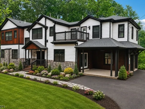 49 Northwood Rd, Hopatcong Boro, NJ 07849