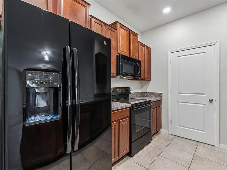 10687 Lake Montauk Dr — Photo 10