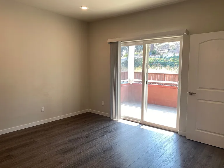 809 S Emerson St — Photo 11