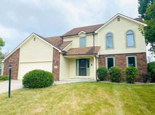 8408 Victoria Woods Pl, Fort Wayne, IN 46825