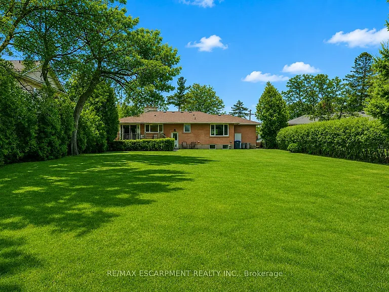 1546 Lorne Wood Rd — Photo 26