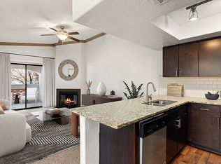 Pavilions, Albuquerque, NM 87111