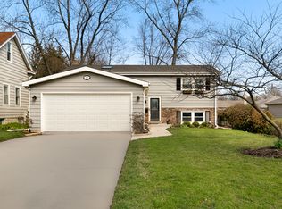 281 W Fremont Ave, Elmhurst, IL