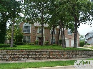 3813 Comanche Trl, Bedford, TX 76021