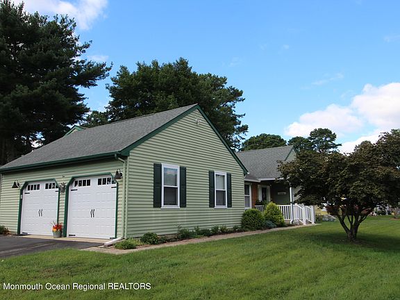 2nd image of 1 Holyoke Court