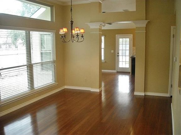 3rd image of 8408 Cornerwood Dr