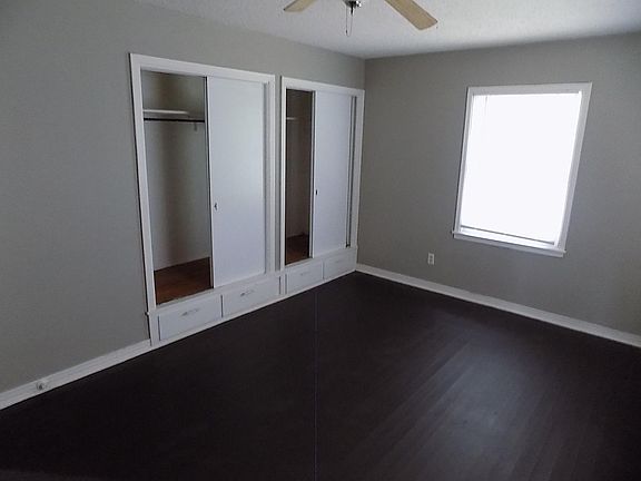 5th image of 1008 Willow Springs Dr