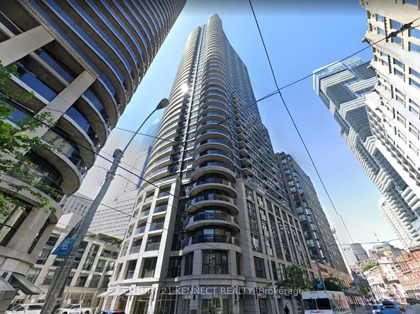 21 Carlton St #3606, Toronto, ON M5B 1L3
