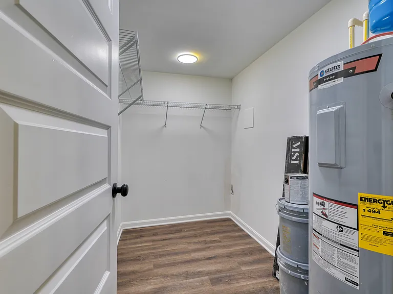 6722 Brentwood Ave #1B — Photo 10