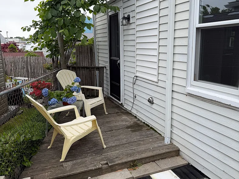 129 Main St — Photo 7