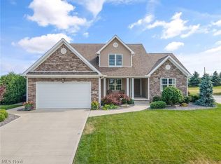 257 Canterbury Ct, Columbiana, OH 44408