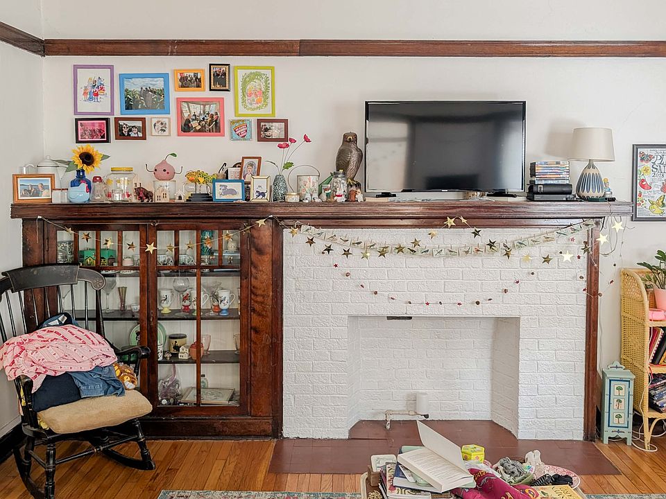 1st image of 3821 N Lawndale Ave #2