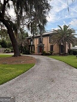 1st image of 310 Lee Blvd