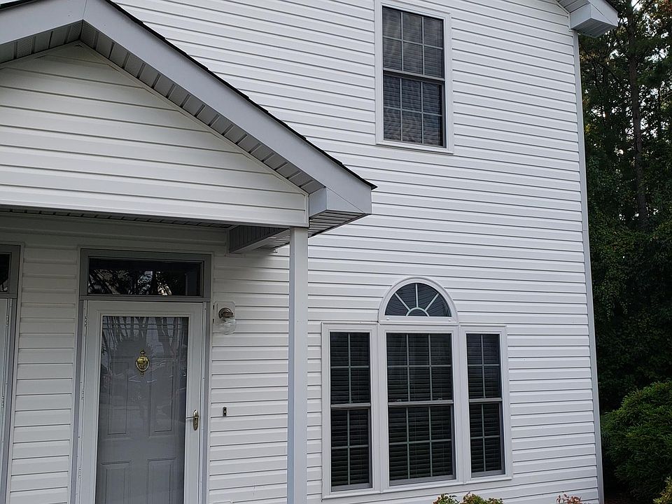 1st image of 219 Cape Point Ln