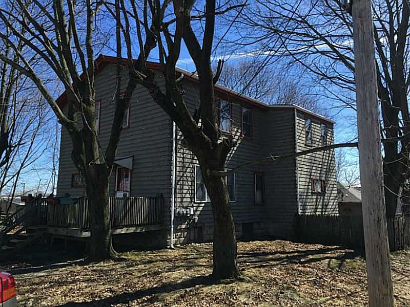 2nd image of 82 Ashton St