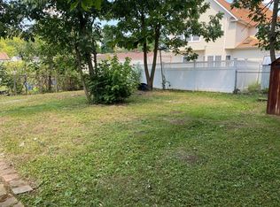 191 E James Pl, Iselin, NJ 08830