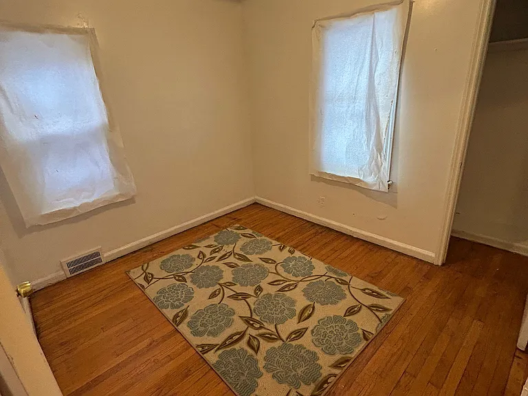 16887 Rutherford St — Photo 11