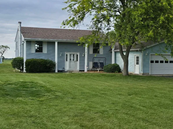 9204 Devils Hole Rd, Bowling Green, OH 43402