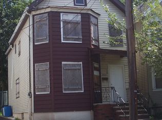 16 Cummings St, Irvington, NJ 07111