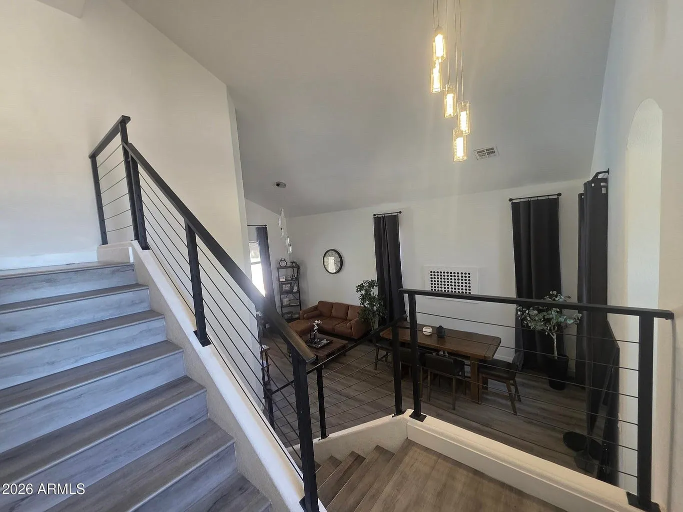 4 bed, 2309 sqft, $4,300 — Photo 4