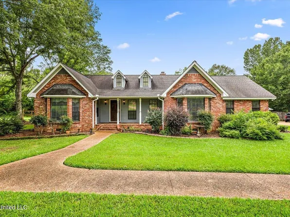 1892 Jayroe Dr, Jackson, MS 39272