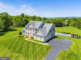 17215 Ivandale Rd, Hamilton, VA 20158