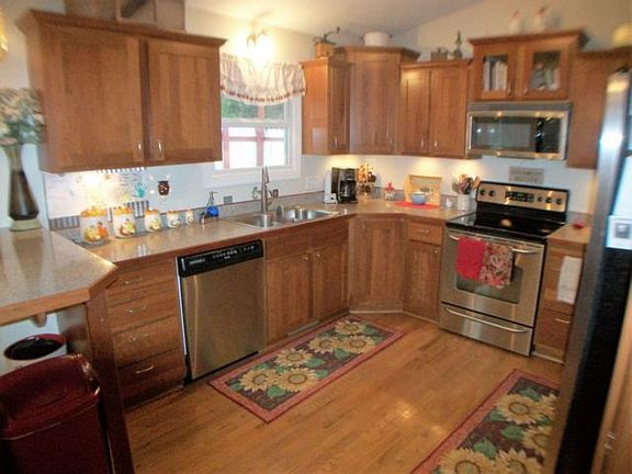 5th image of 402 W Arbor Ct