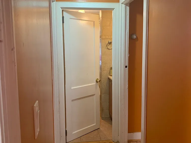 73 Soundview Ave #2 — Photo 11