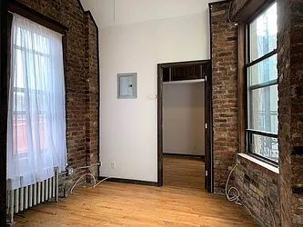 Rented by PocketBroker Inc