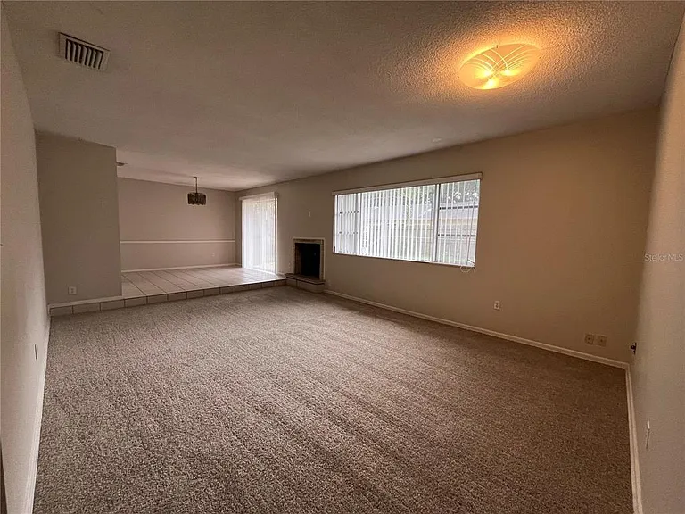2730 Prince John Rd — Photo 9